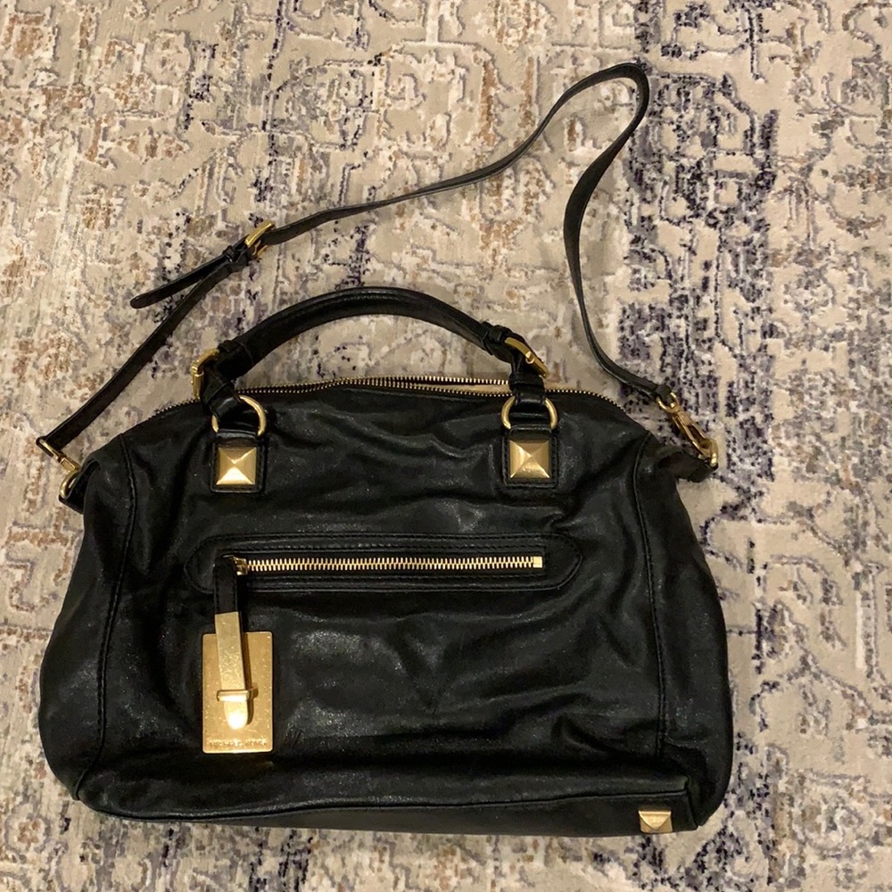 Black Leather Michael Kors Purse with Gold Accents